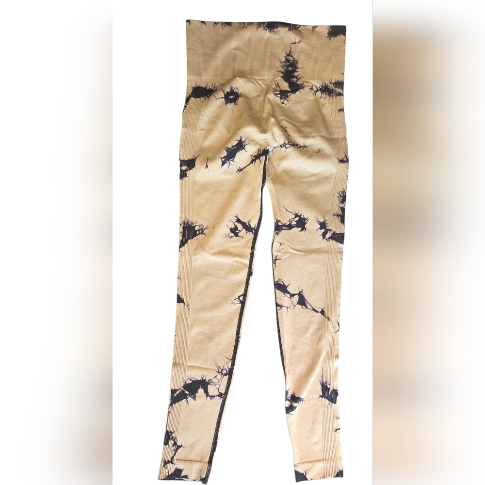 Tan and Black Patterned Althletic/Workout Leggings - Picture 2 of 5